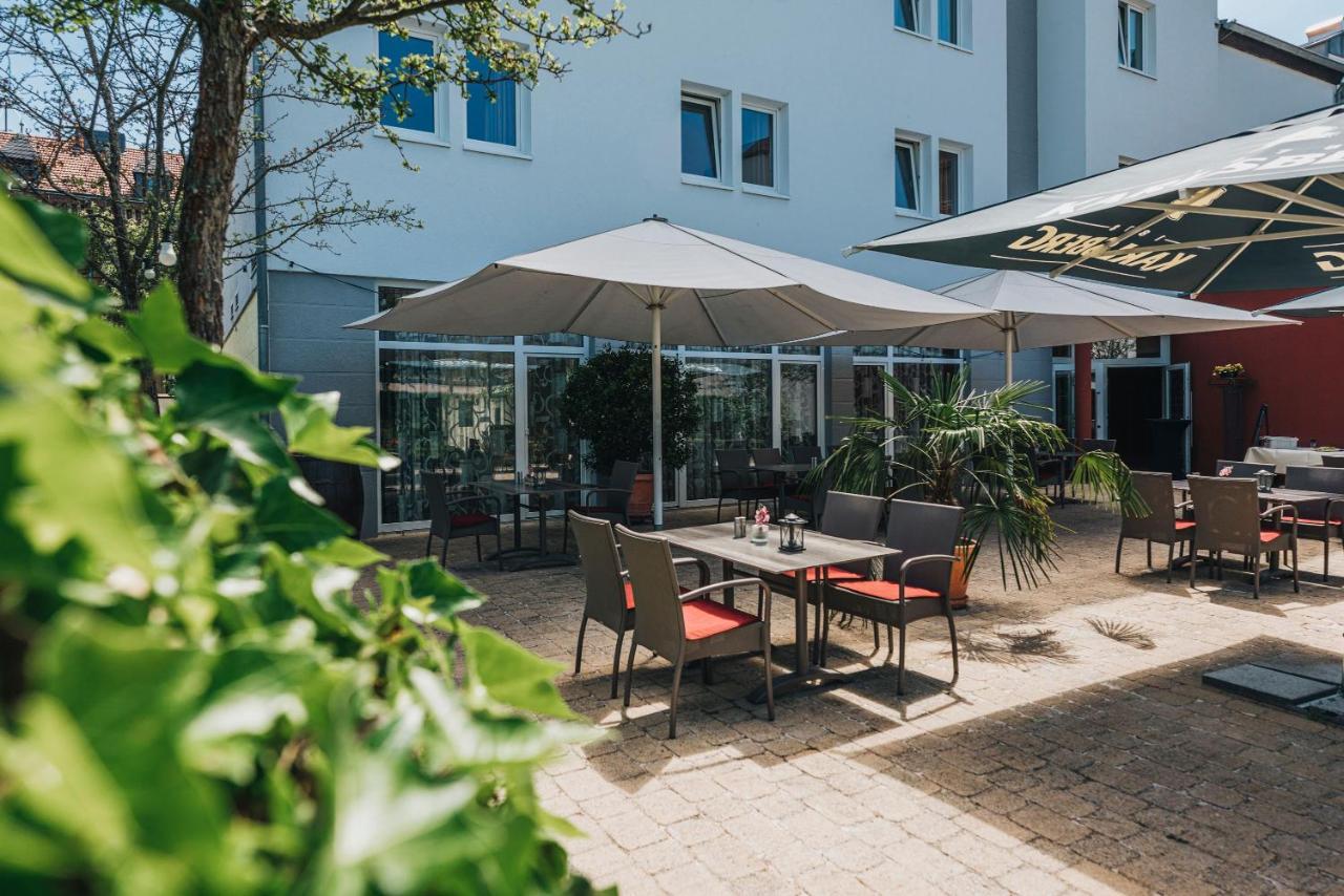Hotel Restaurant Roemer Merzig Bagian luar foto